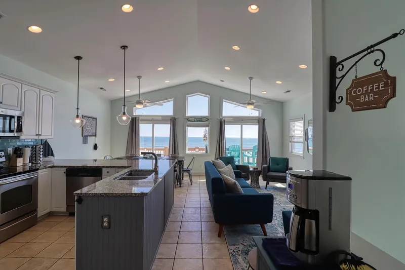 The upstairs has a first row seat to beach front fabulosity.  Stunning views!